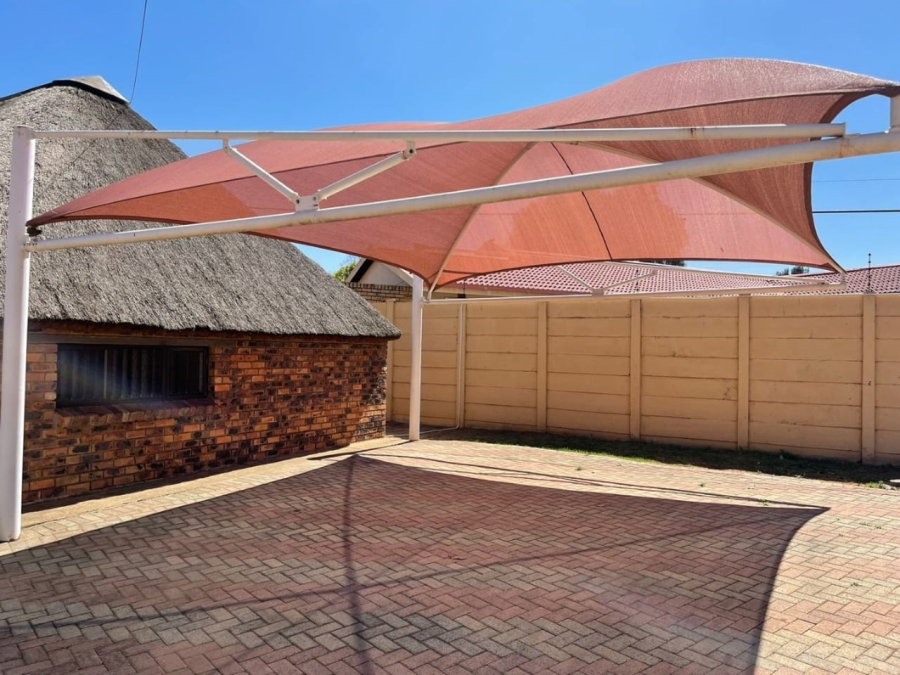 1 Bedroom Property for Sale in Falcon Ridge Gauteng