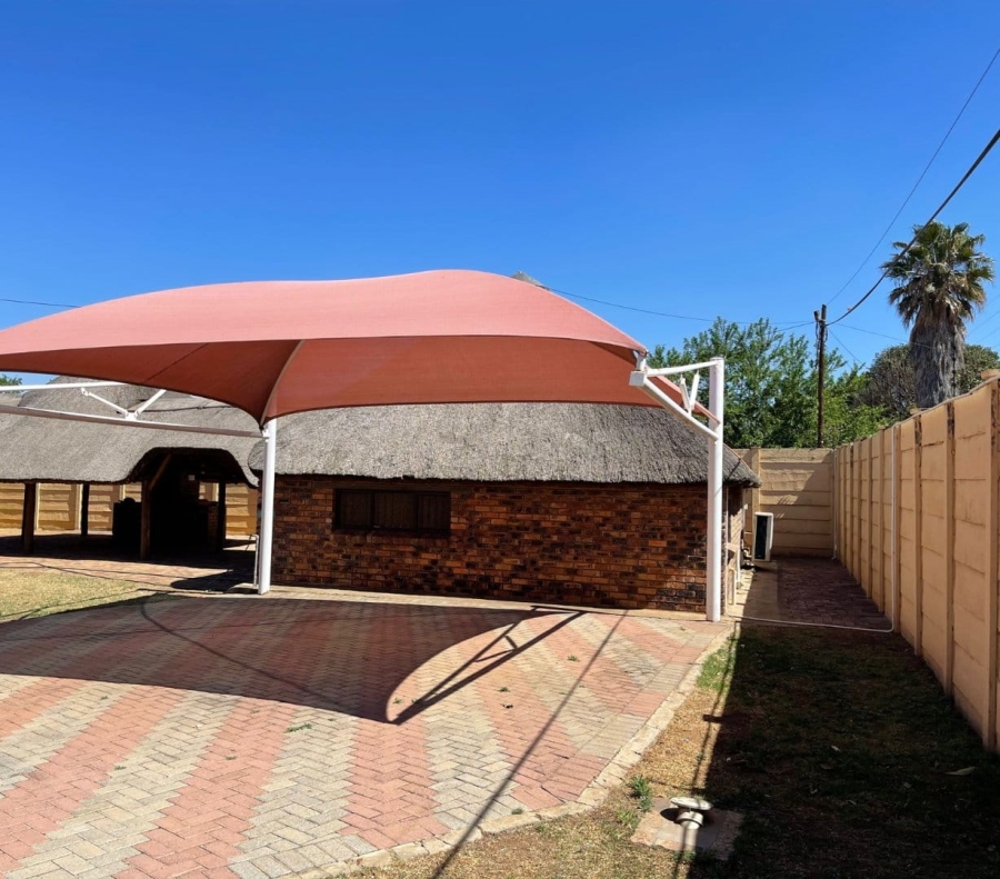 1 Bedroom Property for Sale in Falcon Ridge Gauteng