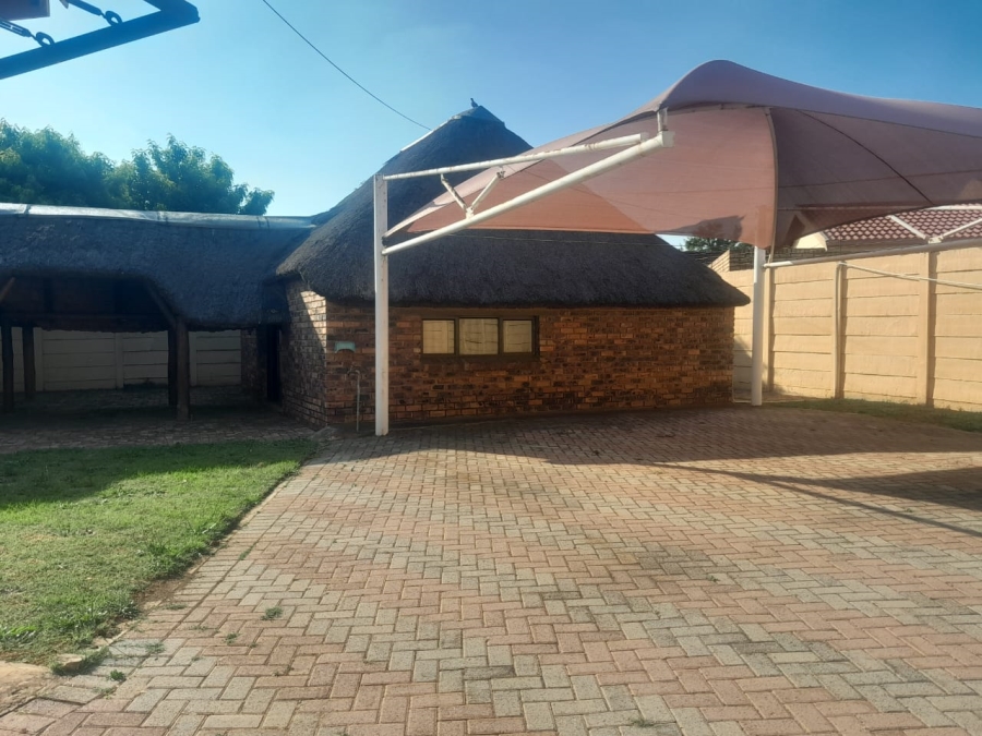 1 Bedroom Property for Sale in Falcon Ridge Gauteng