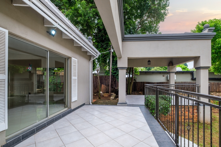 5 Bedroom Property for Sale in Northcliff Gauteng