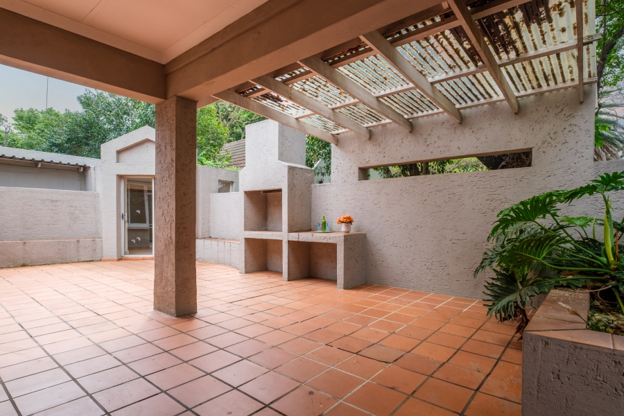 5 Bedroom Property for Sale in Northcliff Gauteng