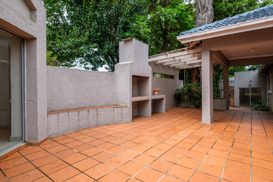 5 Bedroom Property for Sale in Northcliff Gauteng