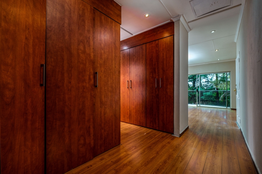5 Bedroom Property for Sale in Northcliff Gauteng