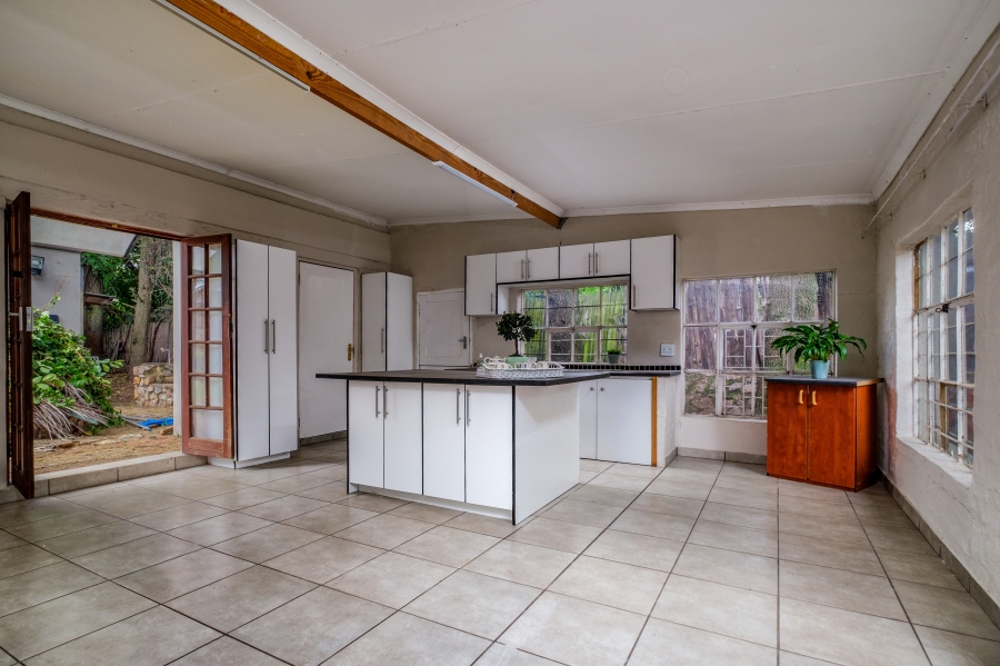 5 Bedroom Property for Sale in Northcliff Gauteng