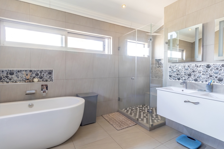4 Bedroom Property for Sale in Rietvlei Ridge Country Estate Gauteng