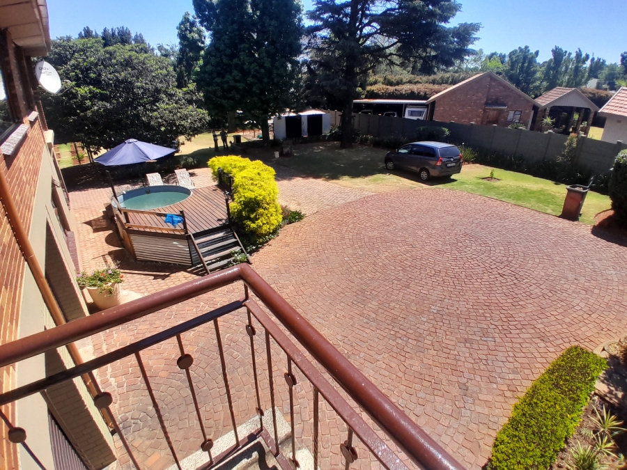 6 Bedroom Property for Sale in Florida Park Gauteng