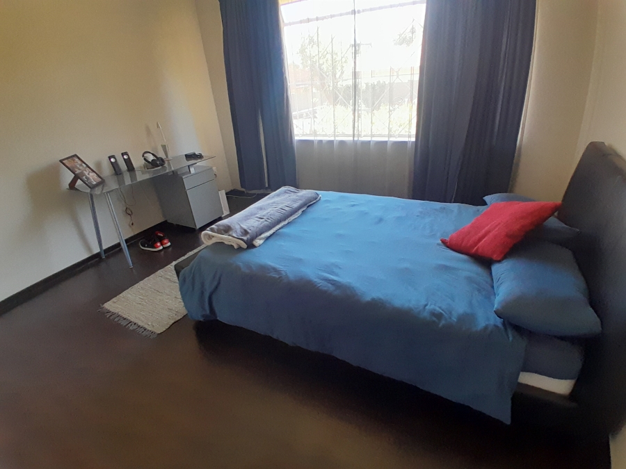 6 Bedroom Property for Sale in Florida Park Gauteng