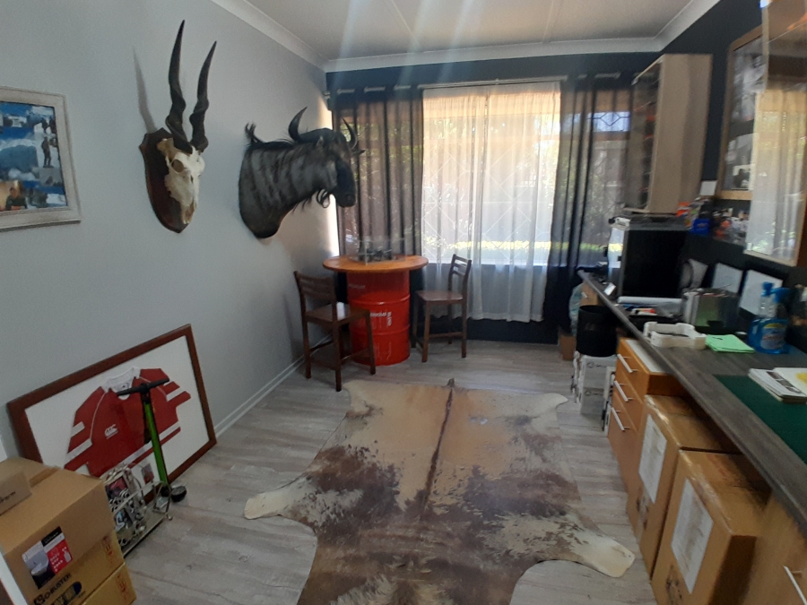 6 Bedroom Property for Sale in Florida Park Gauteng