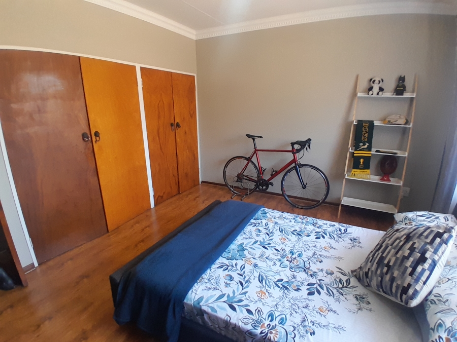 6 Bedroom Property for Sale in Florida Park Gauteng