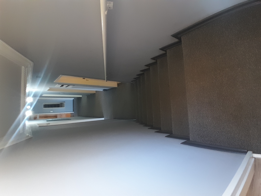 6 Bedroom Property for Sale in Florida Park Gauteng