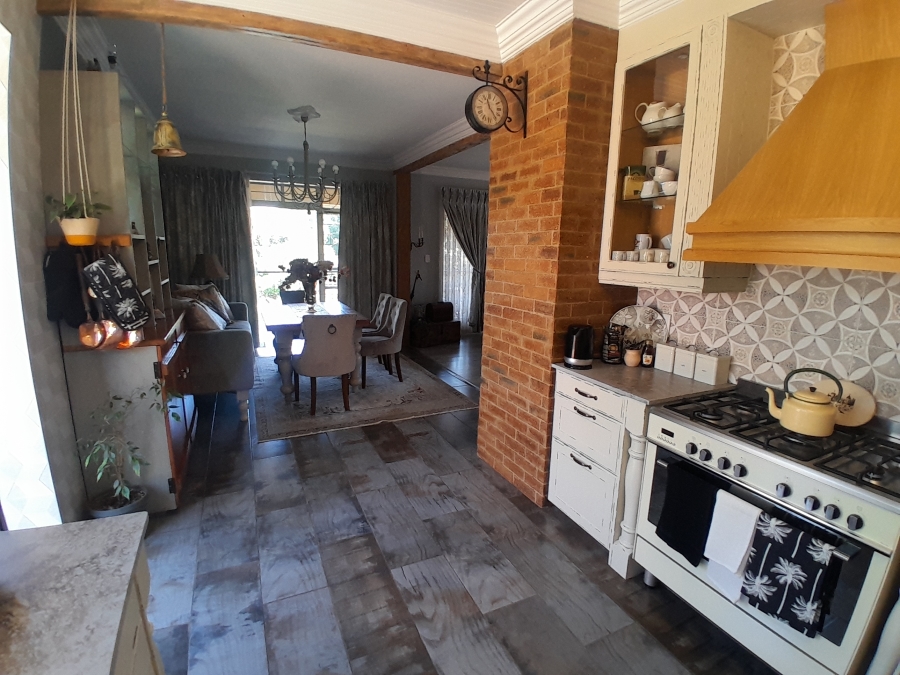 6 Bedroom Property for Sale in Florida Park Gauteng