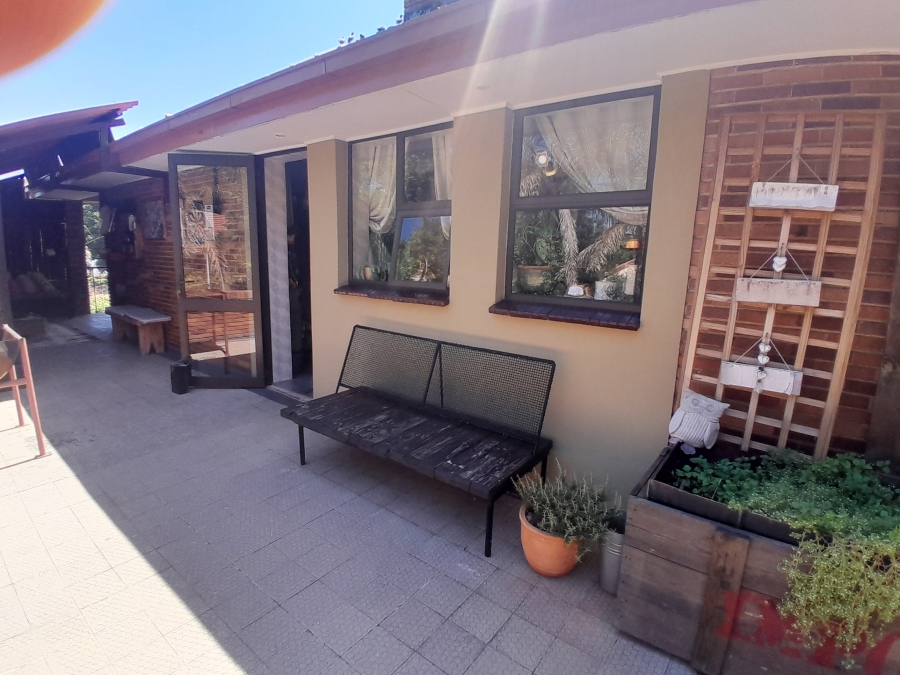 6 Bedroom Property for Sale in Florida Park Gauteng