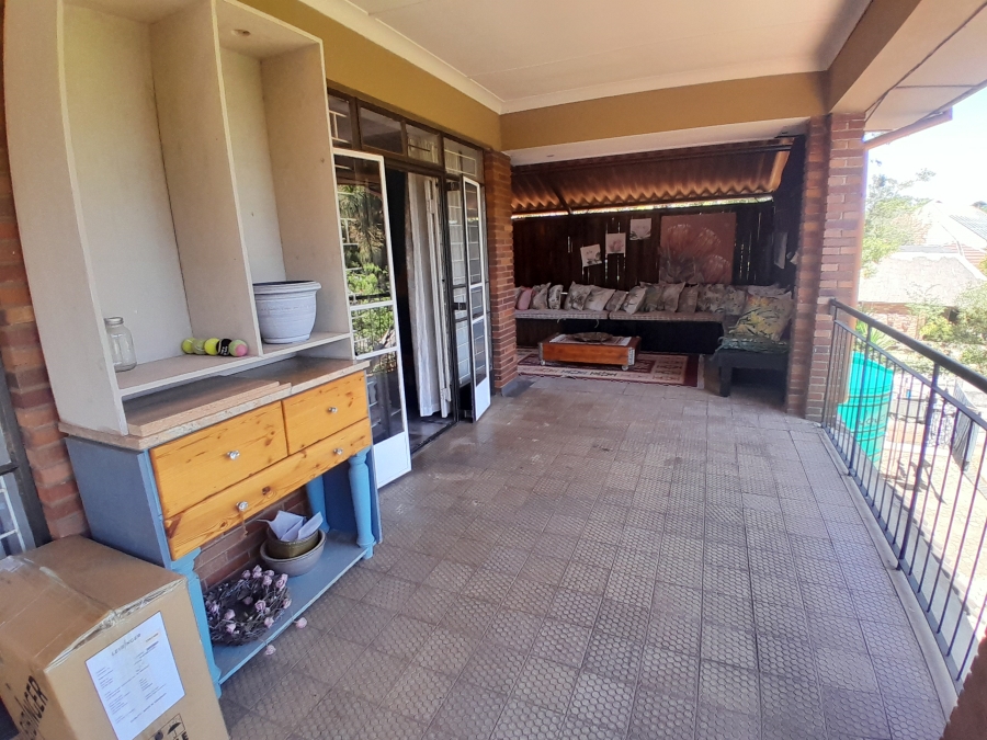 6 Bedroom Property for Sale in Florida Park Gauteng