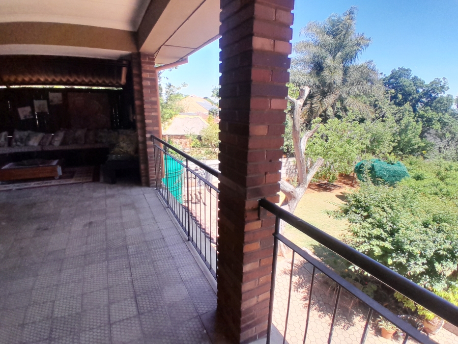 6 Bedroom Property for Sale in Florida Park Gauteng