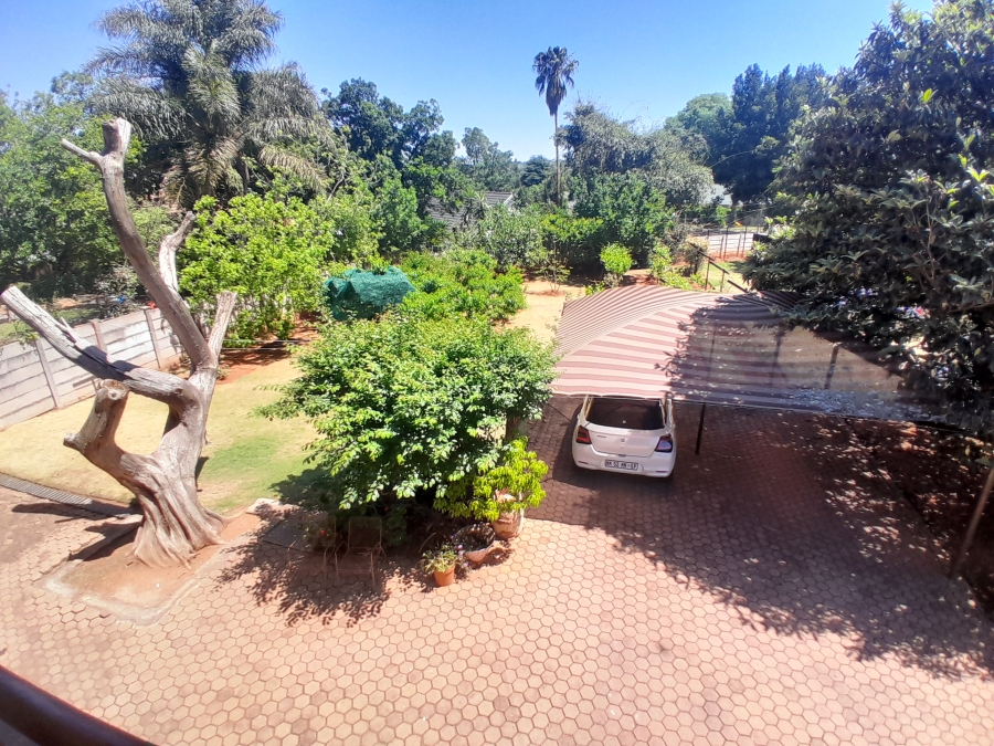 6 Bedroom Property for Sale in Florida Park Gauteng