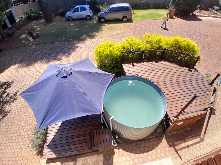 6 Bedroom Property for Sale in Florida Park Gauteng