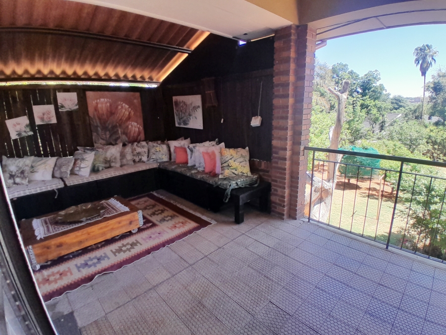 6 Bedroom Property for Sale in Florida Park Gauteng