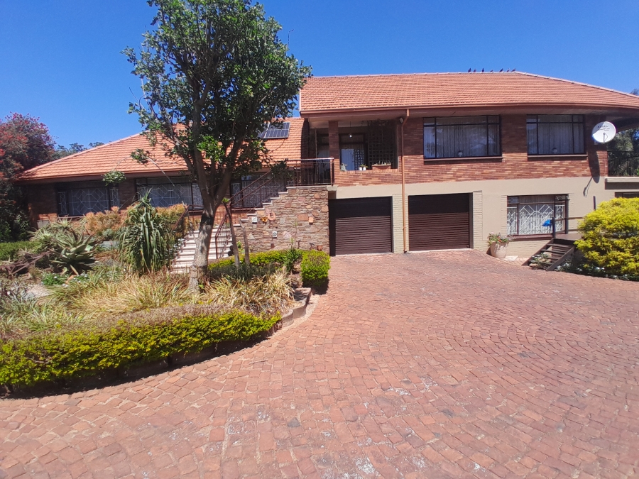 6 Bedroom Property for Sale in Florida Park Gauteng