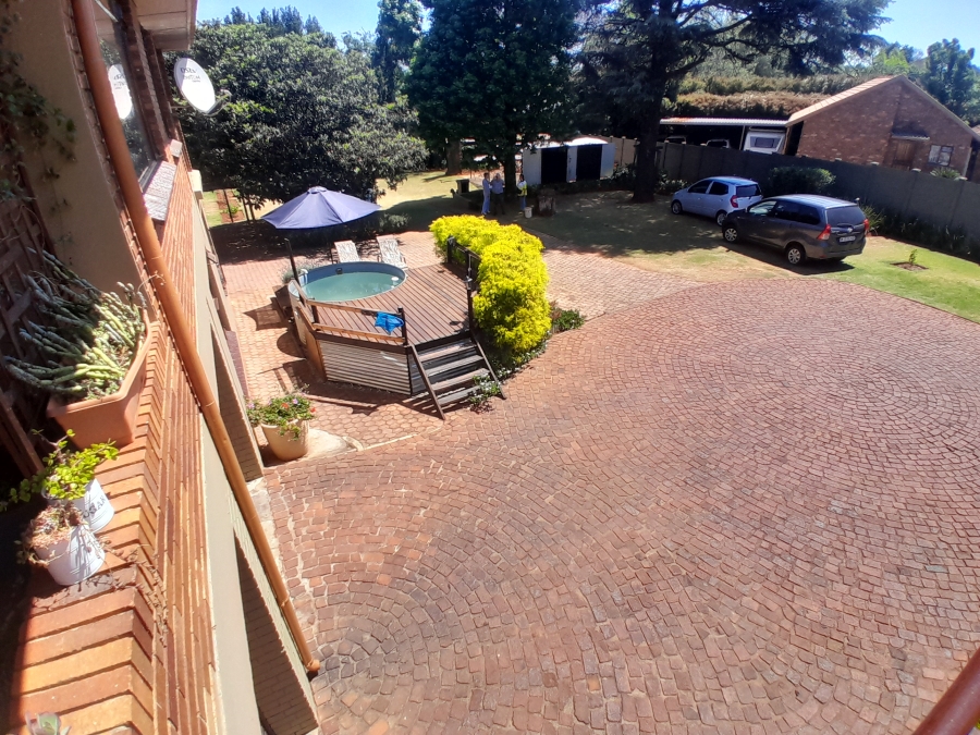 6 Bedroom Property for Sale in Florida Park Gauteng