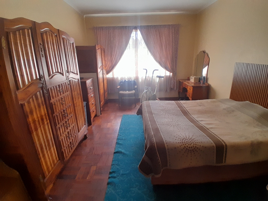 6 Bedroom Property for Sale in Florida Park Gauteng