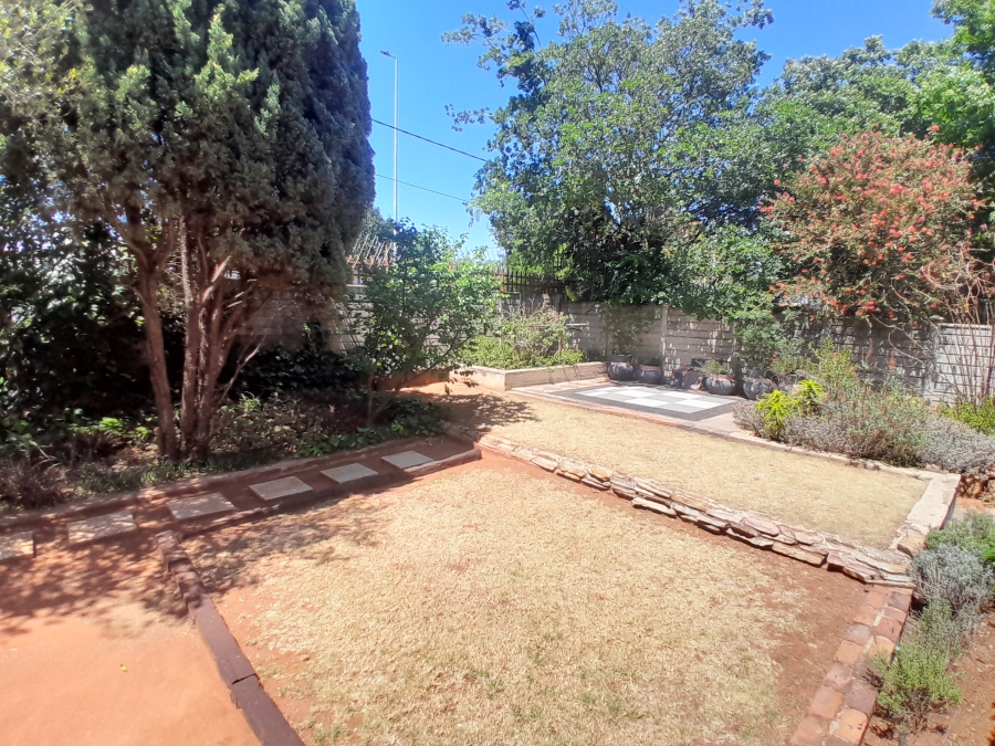 6 Bedroom Property for Sale in Florida Park Gauteng