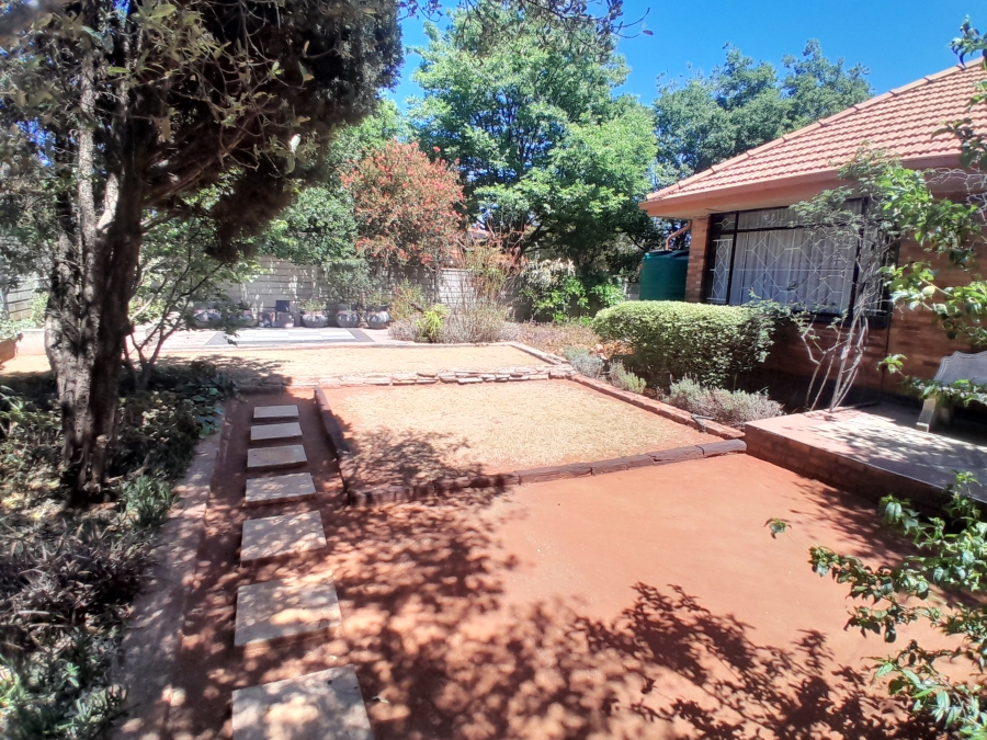 6 Bedroom Property for Sale in Florida Park Gauteng