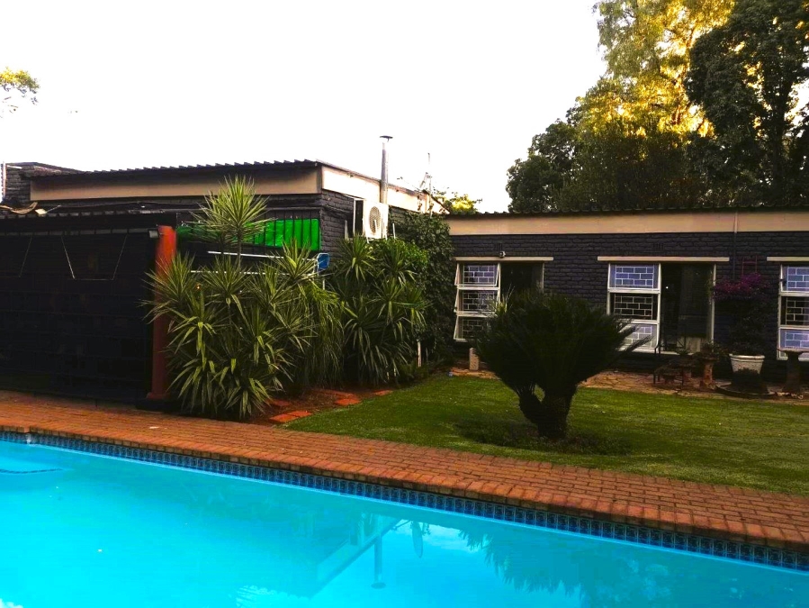 5 Bedroom Property for Sale in Three Rivers Gauteng