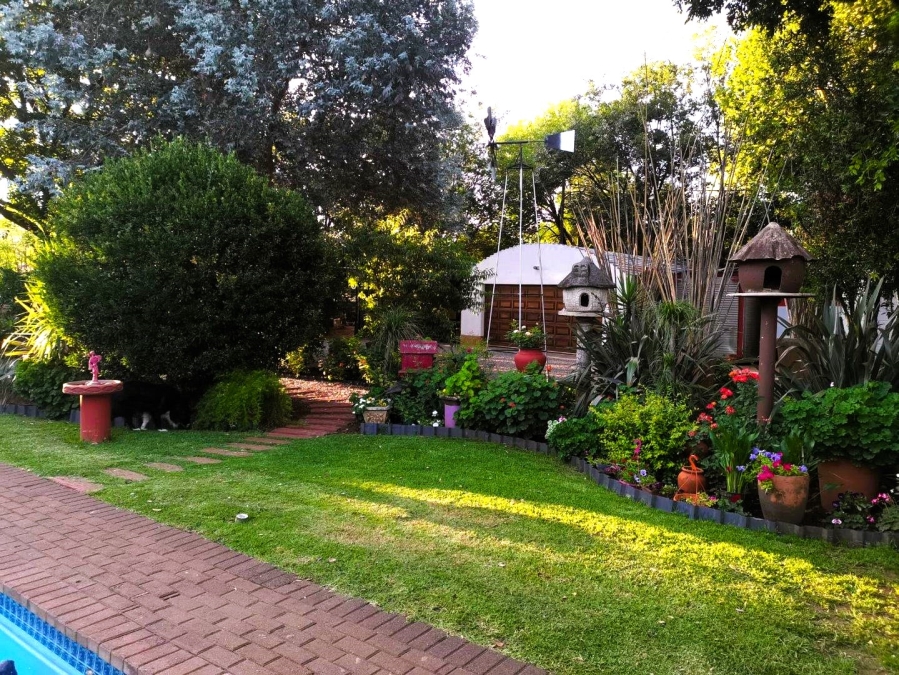 5 Bedroom Property for Sale in Three Rivers Gauteng