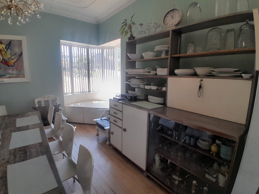 8 Bedroom Property for Sale in Florida Gauteng