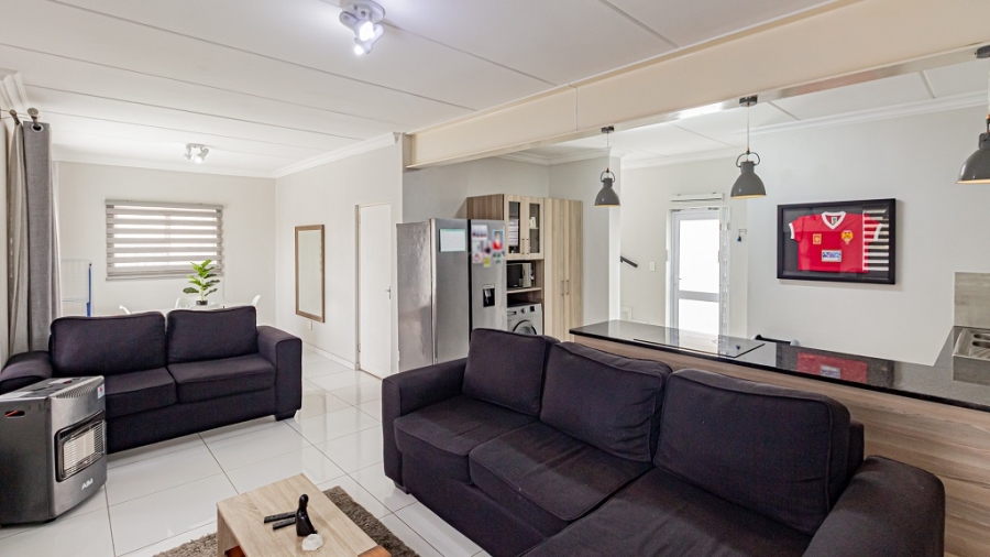 3 Bedroom Property for Sale in Albertsdal Gauteng