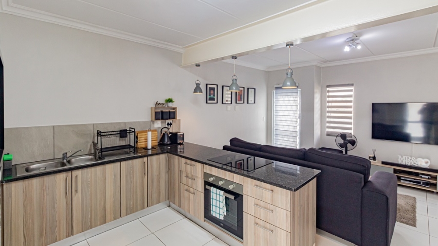 3 Bedroom Property for Sale in Albertsdal Gauteng