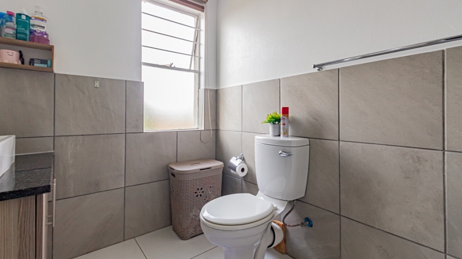 3 Bedroom Property for Sale in Albertsdal Gauteng