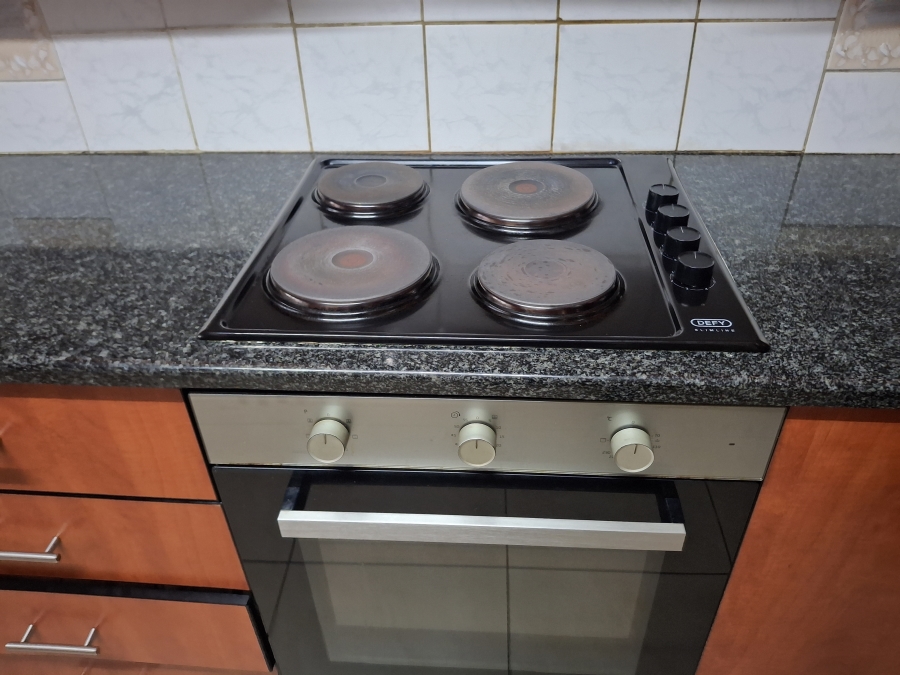 4 Bedroom Property for Sale in Farrarmere Gauteng