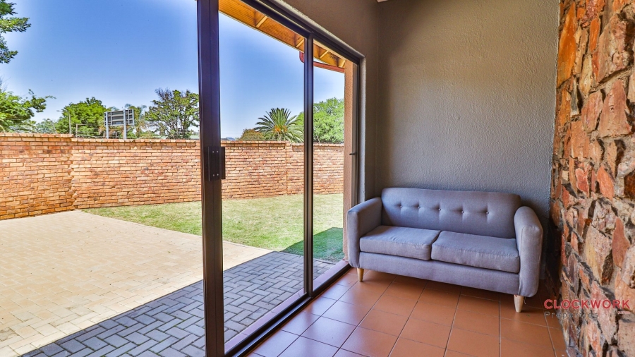 4 Bedroom Property for Sale in Farrarmere Gauteng