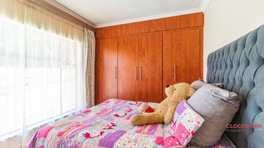 4 Bedroom Property for Sale in Farrarmere Gauteng