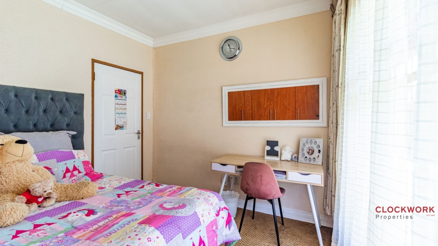 4 Bedroom Property for Sale in Farrarmere Gauteng