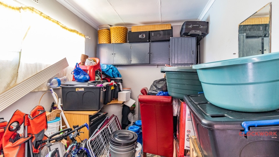 4 Bedroom Property for Sale in Farrarmere Gauteng