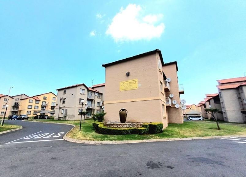 3 Bedroom Property for Sale in Ormonde Gauteng