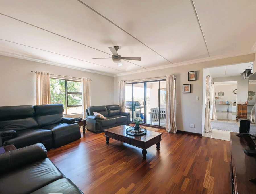 4 Bedroom Property for Sale in Blue Saddle Ranches Gauteng