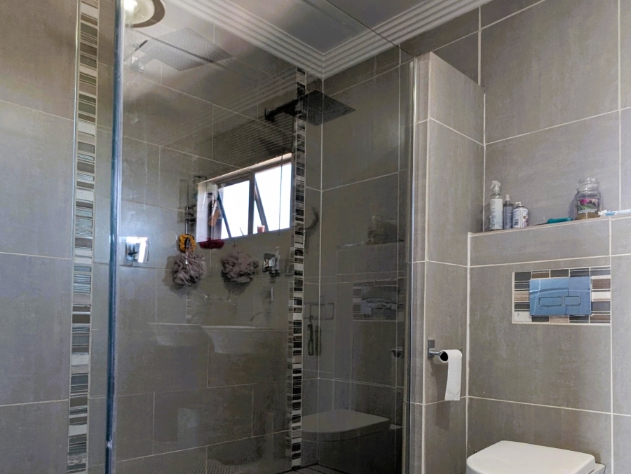 4 Bedroom Property for Sale in Blue Saddle Ranches Gauteng
