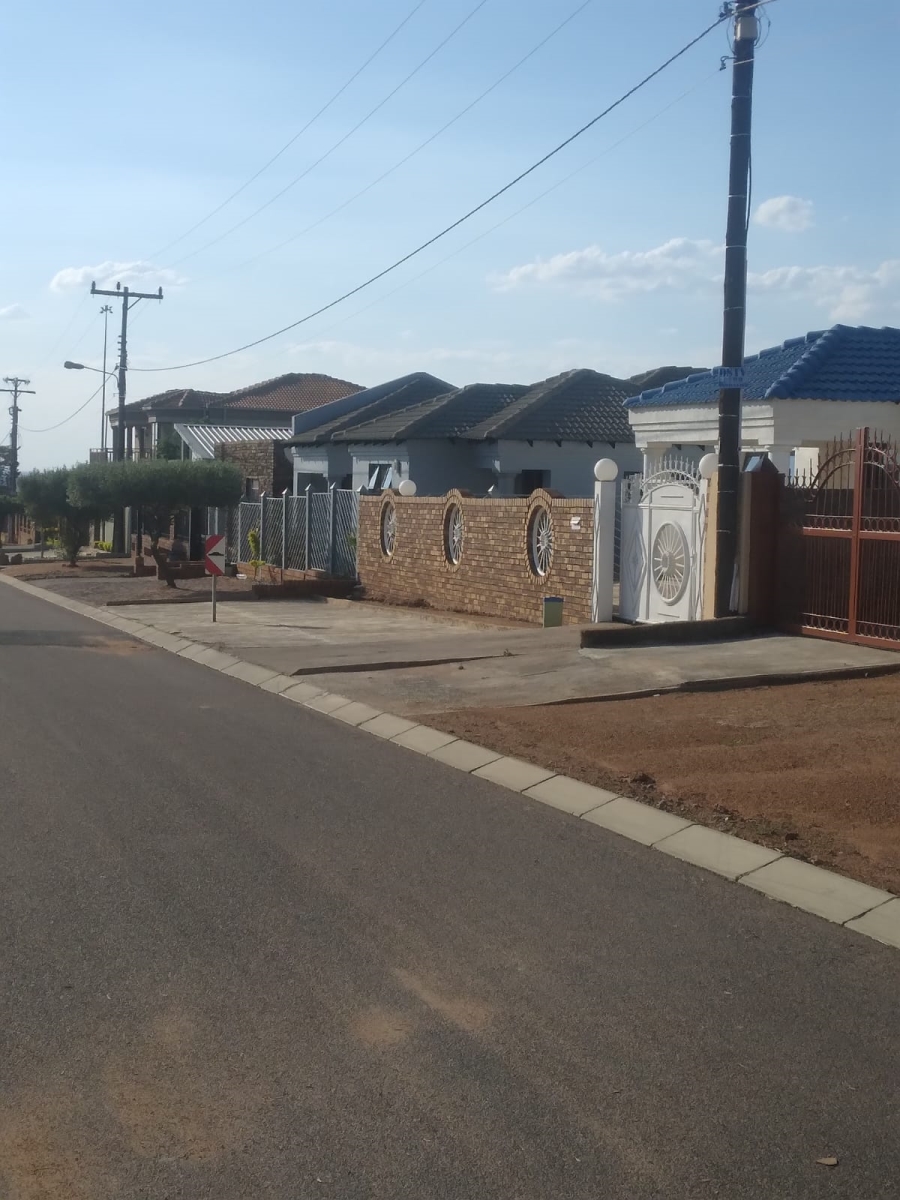 2 Bedroom Property for Sale in Mabopane Unit B Gauteng