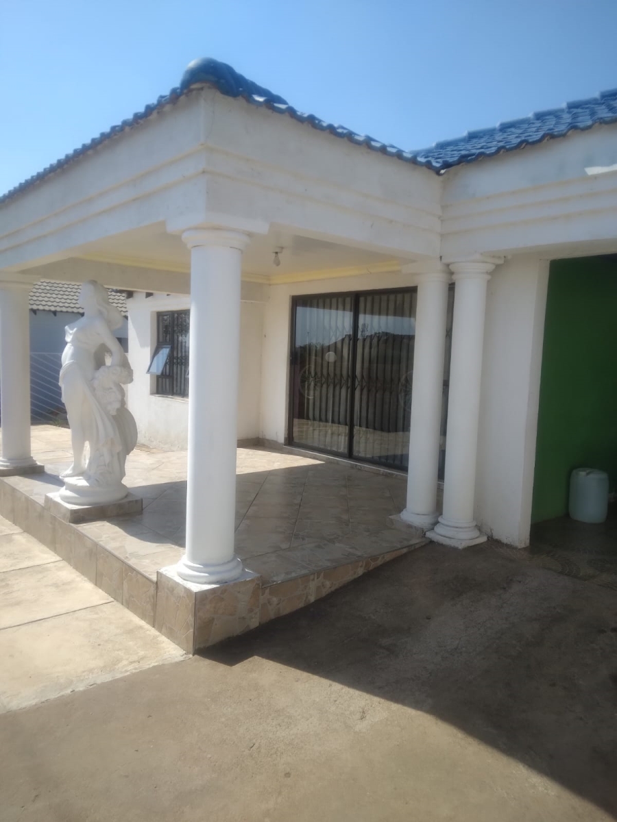 2 Bedroom Property for Sale in Mabopane Unit B Gauteng