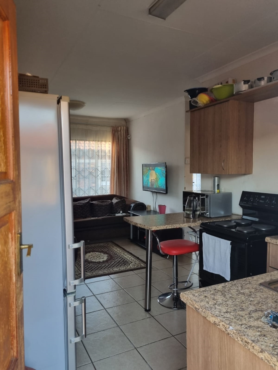 2 Bedroom Property for Sale in The Orchards Gauteng