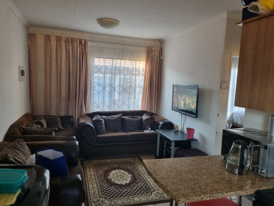 2 Bedroom Property for Sale in The Orchards Gauteng