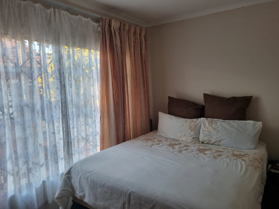2 Bedroom Property for Sale in The Orchards Gauteng
