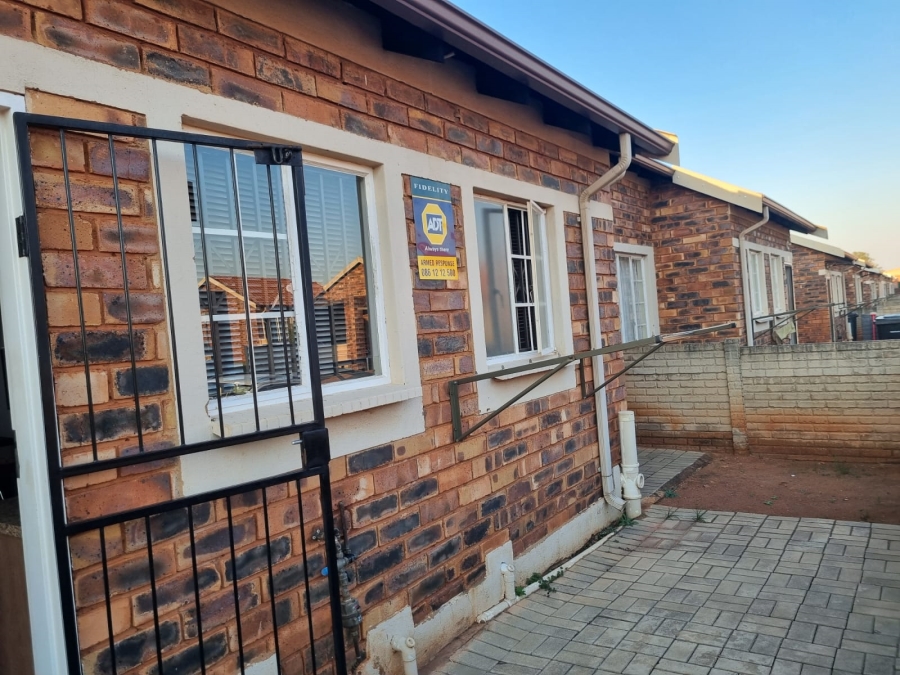 2 Bedroom Property for Sale in The Orchards Gauteng