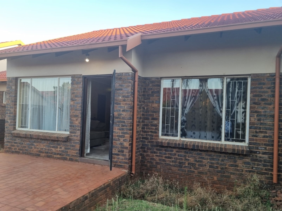 3 Bedroom Property for Sale in The Orchards Gauteng