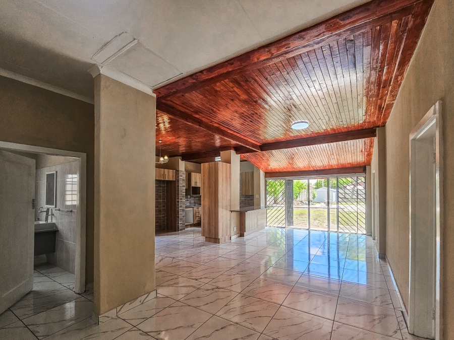 4 Bedroom Property for Sale in Villieria Gauteng