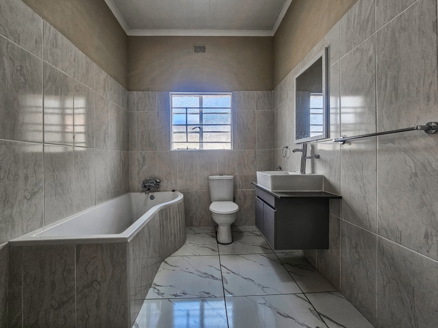 4 Bedroom Property for Sale in Villieria Gauteng
