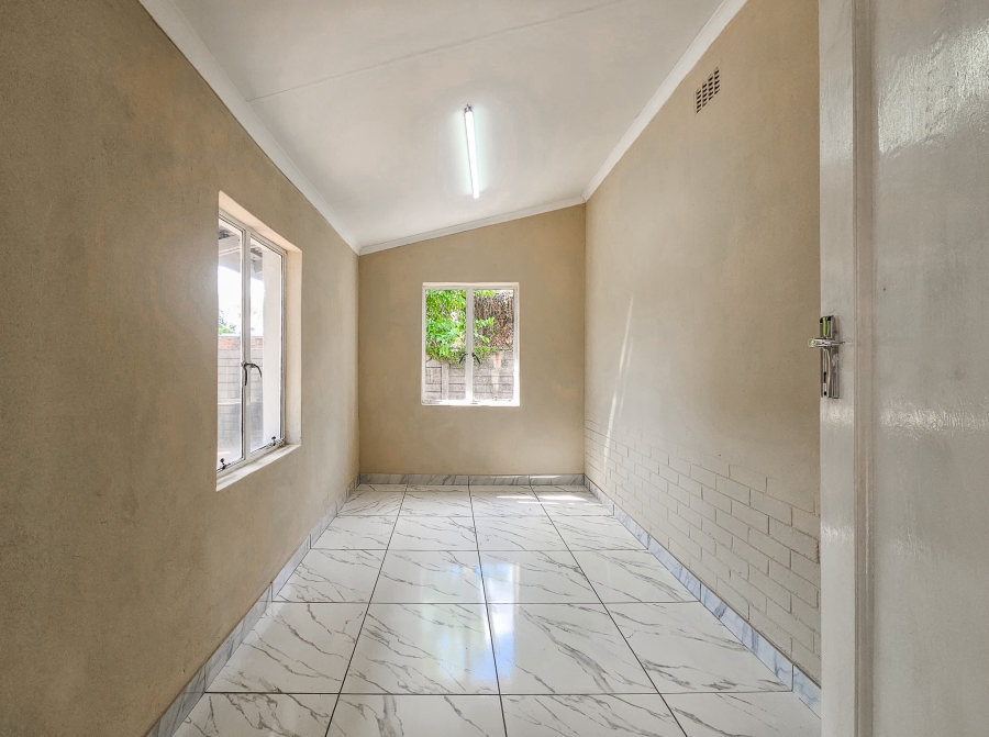 4 Bedroom Property for Sale in Villieria Gauteng